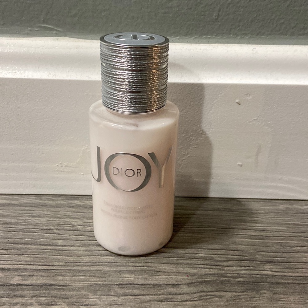 Dior Joy lotion (2.5oz)